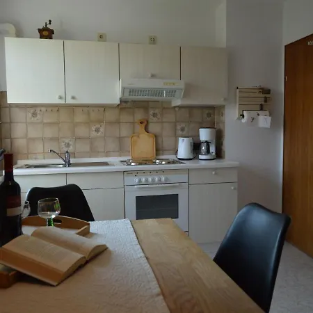 Spacious In Schauren Mosel Near Forest Апартаменты