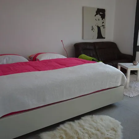 Апартаменты Spacious In Schauren Mosel Near Forest